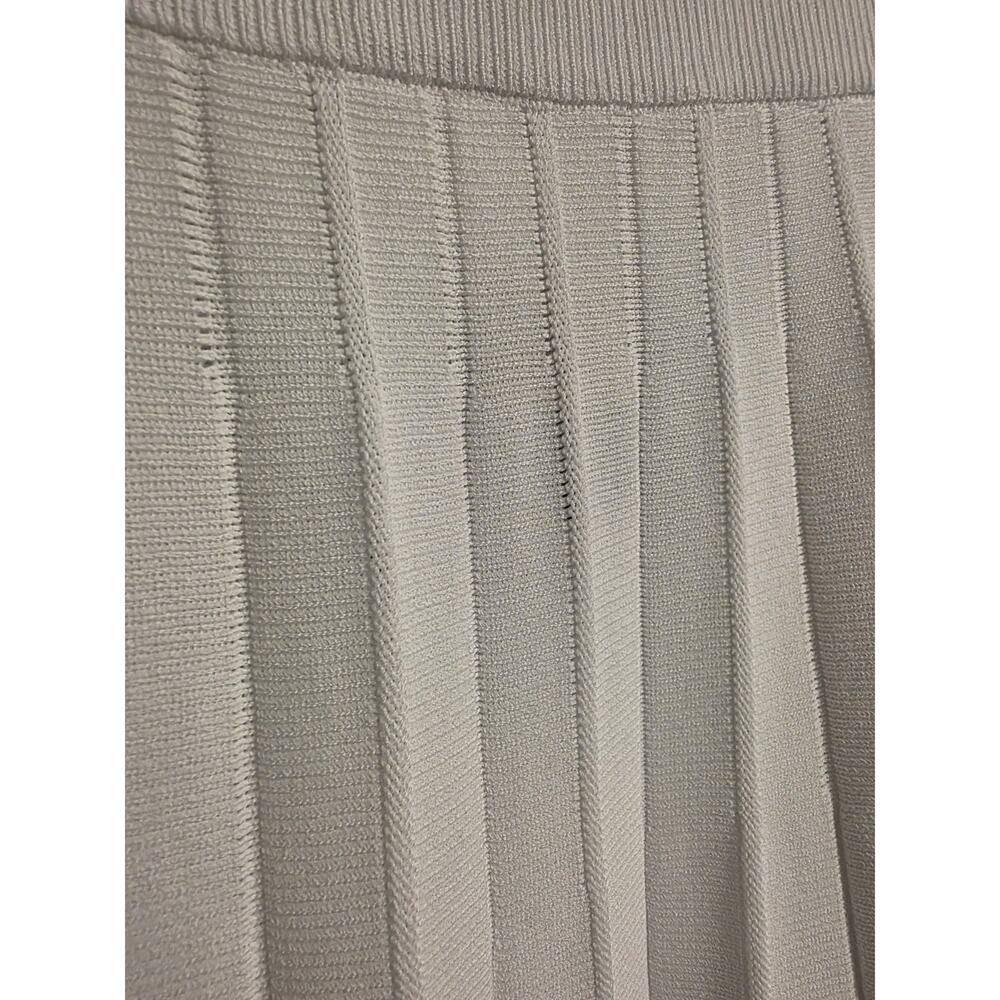 NWT 1X White Pleated Knit Skirt Unlined A New Day - Picture 2 of 6